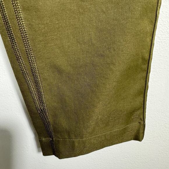 Lululemon City Trek Trouser - Picture 5 of 8